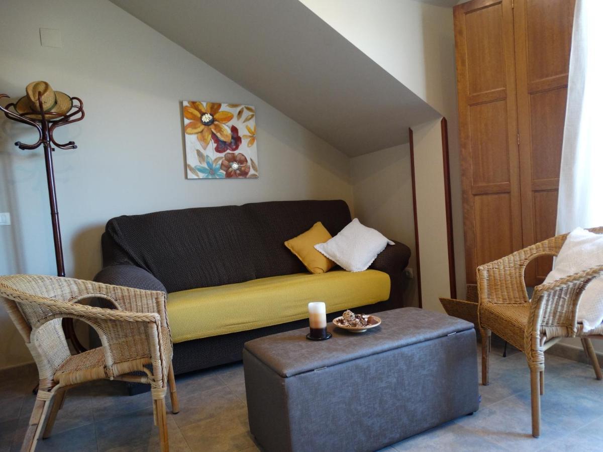 Apartamentos La Cruz De Paderne Навія Екстер'єр фото