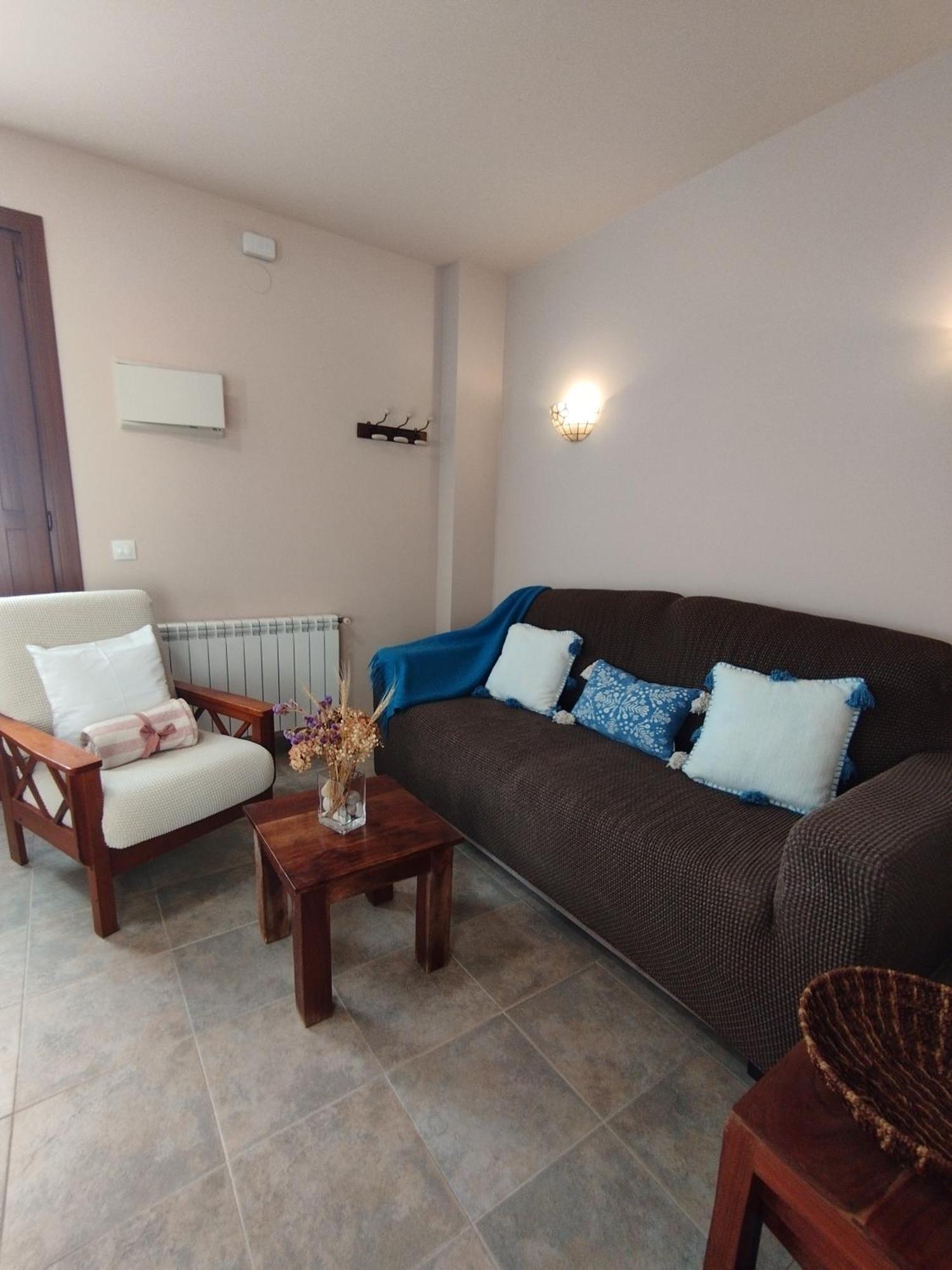 Apartamentos La Cruz De Paderne Навія Екстер'єр фото
